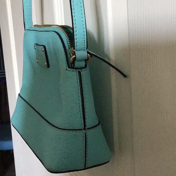 Kate Spade Aqua crossbody in excellent condition - Picture 3 of 6